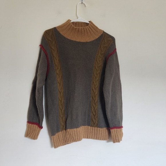 Peruvian Perfection Hand Knit 100% Alpaca high neck pull over sweater sz medium - Picture 1 of 6